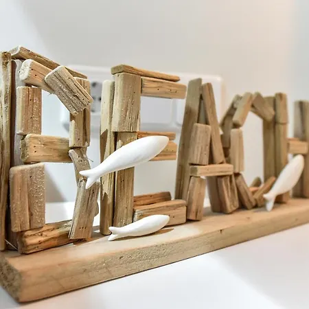 Stunning Seaside Haus Дом отдыха *